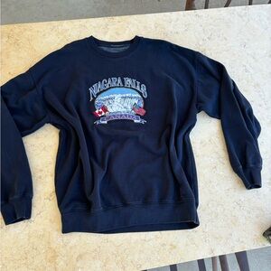 brandy melville Navy and white Niagara Falls crewneck sweatshirt
